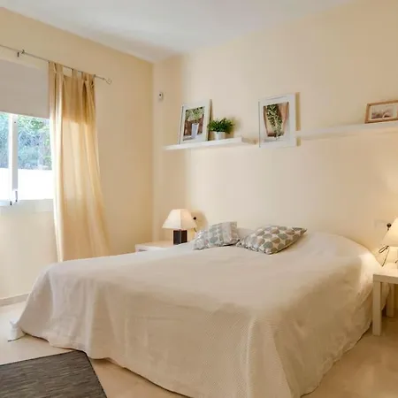 Apartment Seaview & Private Garden Cabo Pino Marbella