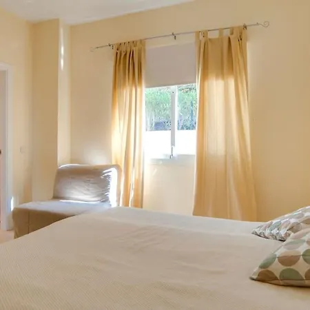 Seaview & Private Garden Cabo Pino *