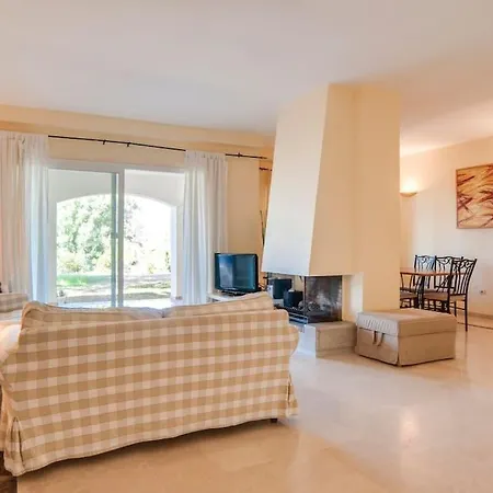 Seaview & Private Garden Cabo Pino Apartment Marbella