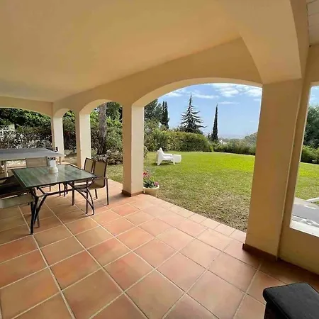 Seaview & Private Garden Cabo Pino *
