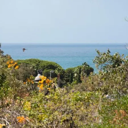 Seaview & Private Garden Cabo Pino Apartment