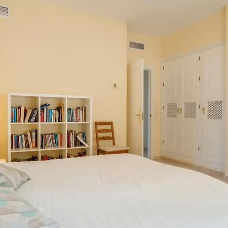 Apartment Seaview & Private Garden Cabo Pino Marbella